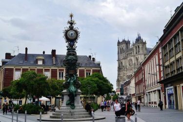 horloge dewailly du centre-ville d'amiens