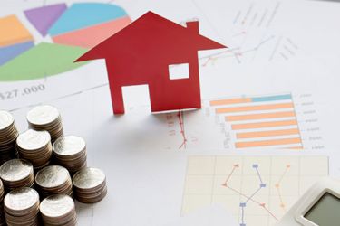 documents du projet immobilier sur le bureau