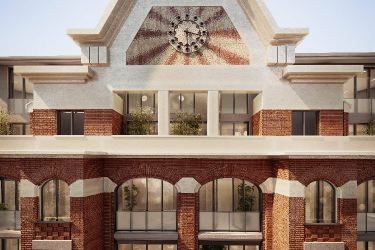 Horloge d'un grand bâtiment à Charenton