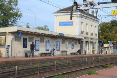 Gare SNCF à Villeneuve-Saint-Georges