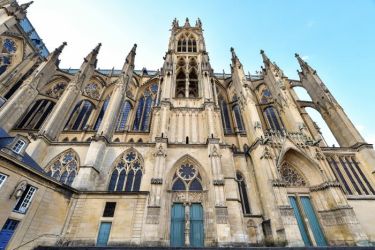 Cathédral de Metz, ville idéale pour un investissement immobilier avec Nexity

