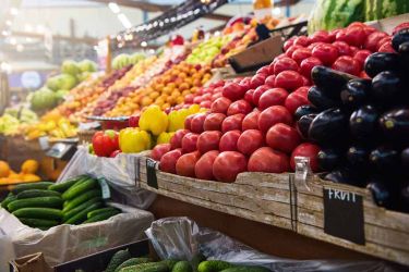 marche de fruits et légumes situé à vannes