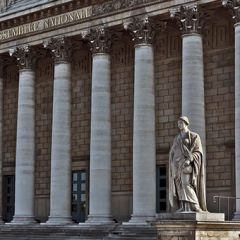 façade extérieure de l'assemblée nationale